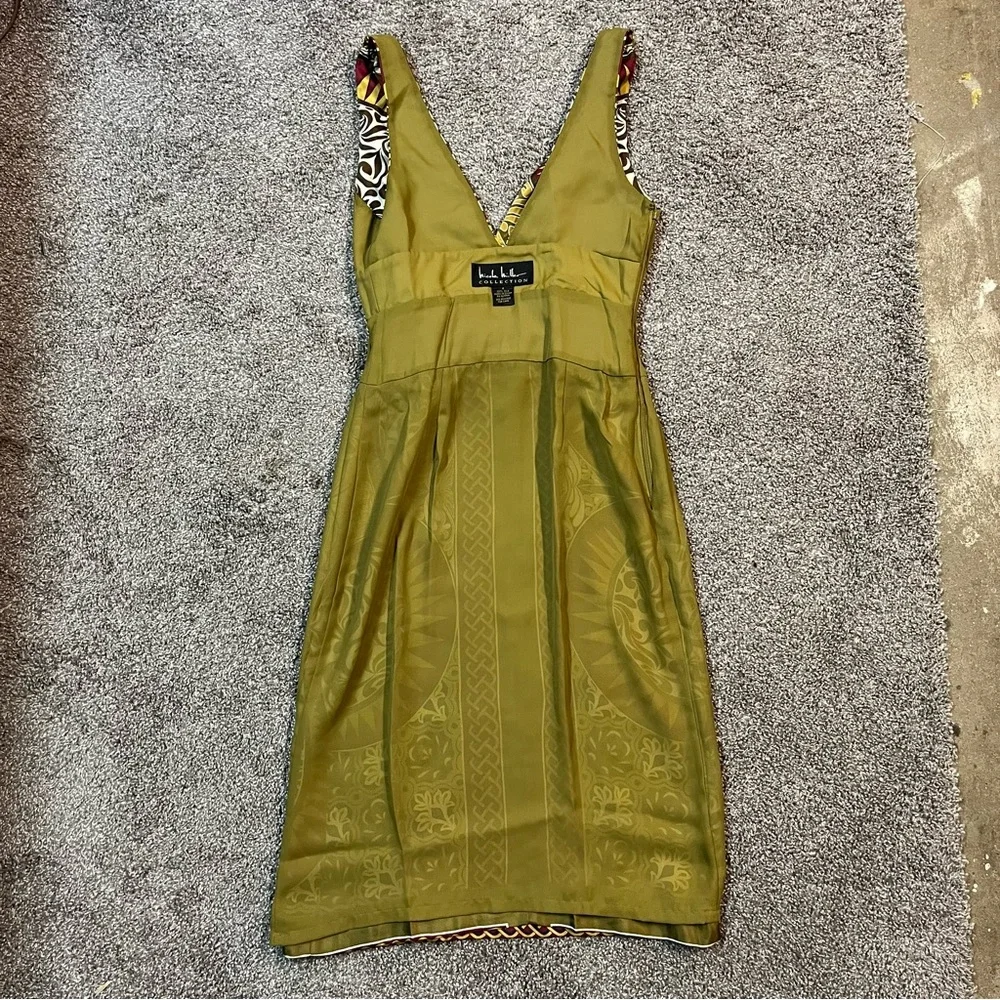 Nicole Miller silk dress. - Picture 11 of 13